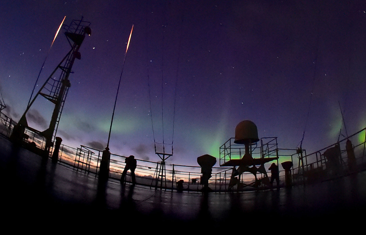 南極地域観測隊記念品購入 | 南極を切り撮る 十勝毎日新聞電子版PRESENTS